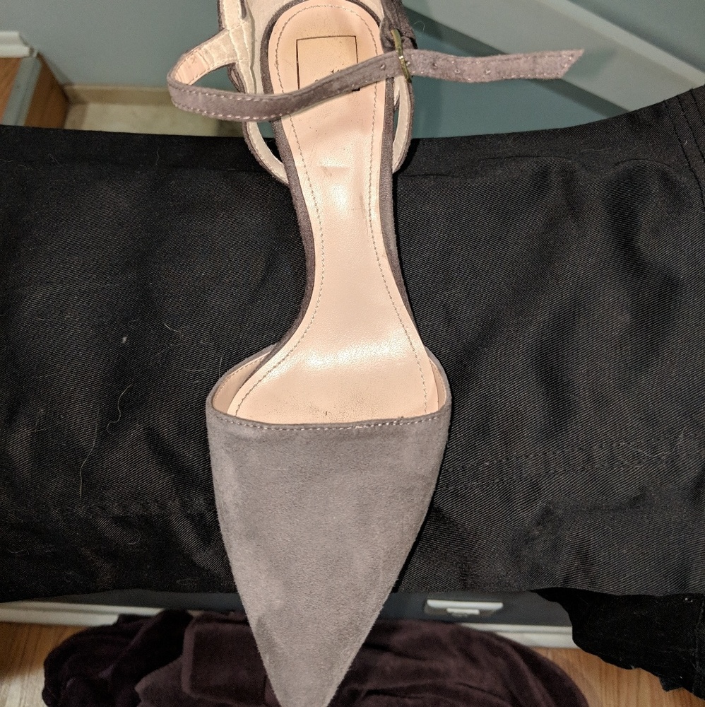 Woman's shoes